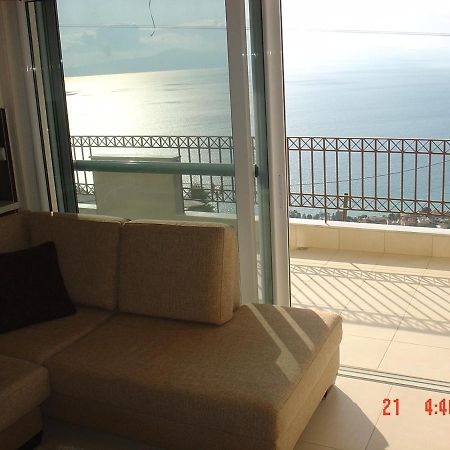 Verga First Floor Apartment Εξωτερικό φωτογραφία