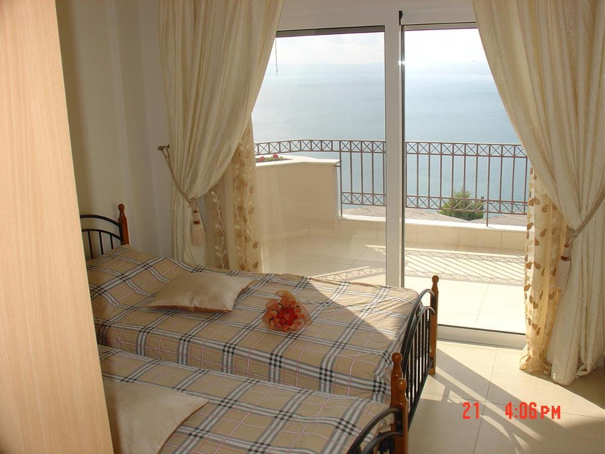 Verga First Floor Apartment Εξωτερικό φωτογραφία