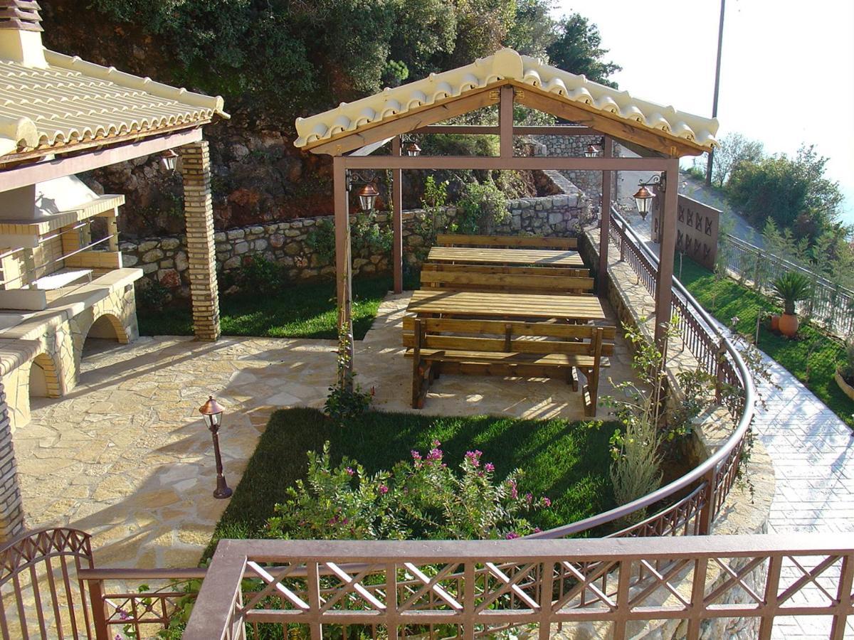 Verga First Floor Apartment Εξωτερικό φωτογραφία